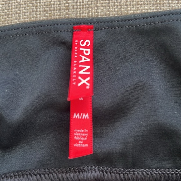 Spanx Faux Leather Leggings - Picture 3 of 5